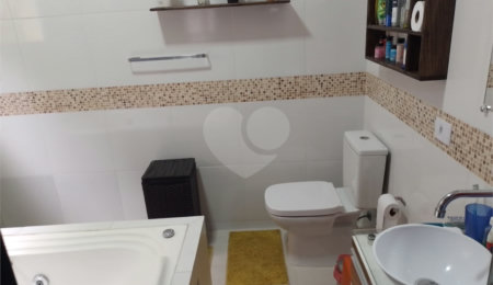 Casa à venda com 3 quartos, sendo 1 suíte,  em Portão, Atibaia, SP