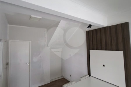 Casa à venda com 6 quartos, sendo 1 suíte,  em Vila Vitória, Mogi das Cruzes, SP