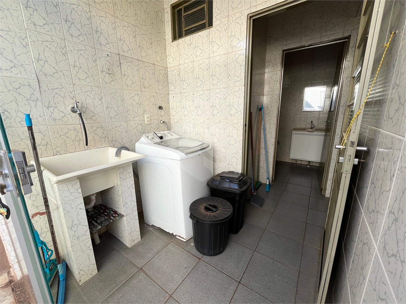 Casa á venda no Jardim Hikare