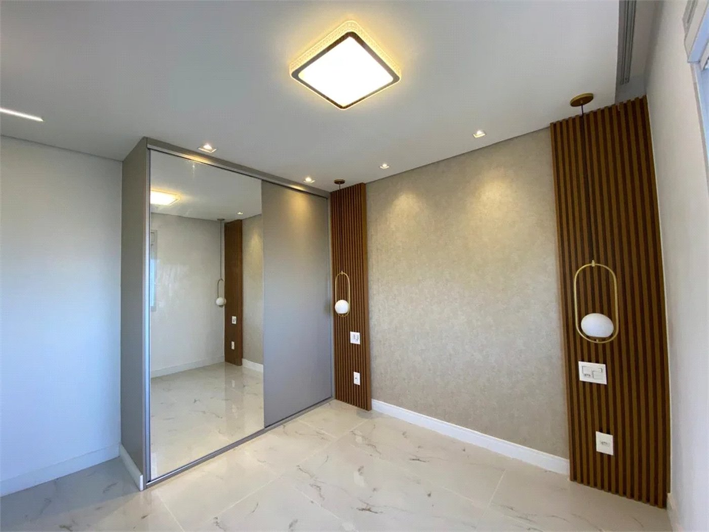 Apartamento à venda com 2 quartos, sendo 1 suíte,  em Jardim Caboré, São Paulo, SP