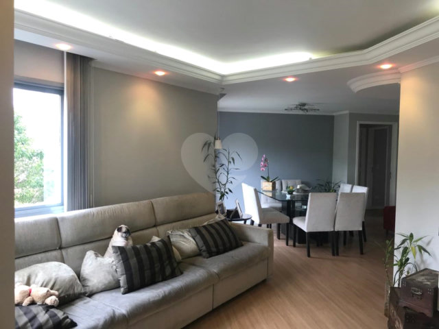 Apartamento à venda com 3 quartos, sendo 1 suíte,  em Vila Paulicéia, São Paulo, SP