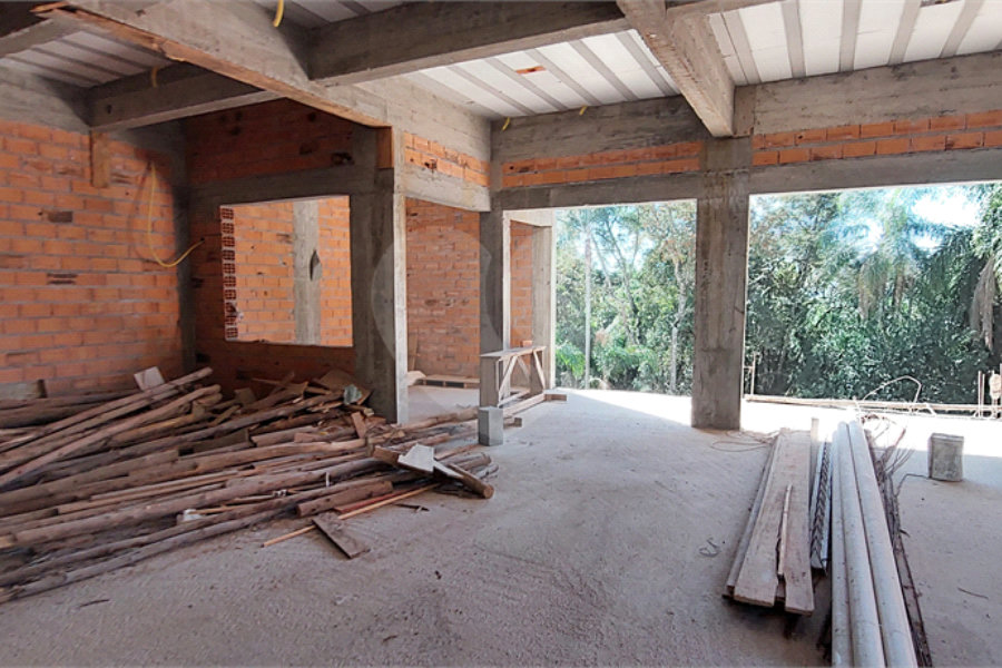 Casa à venda com 4 suítes no condomínio Sausalito, Mairiporã - SP