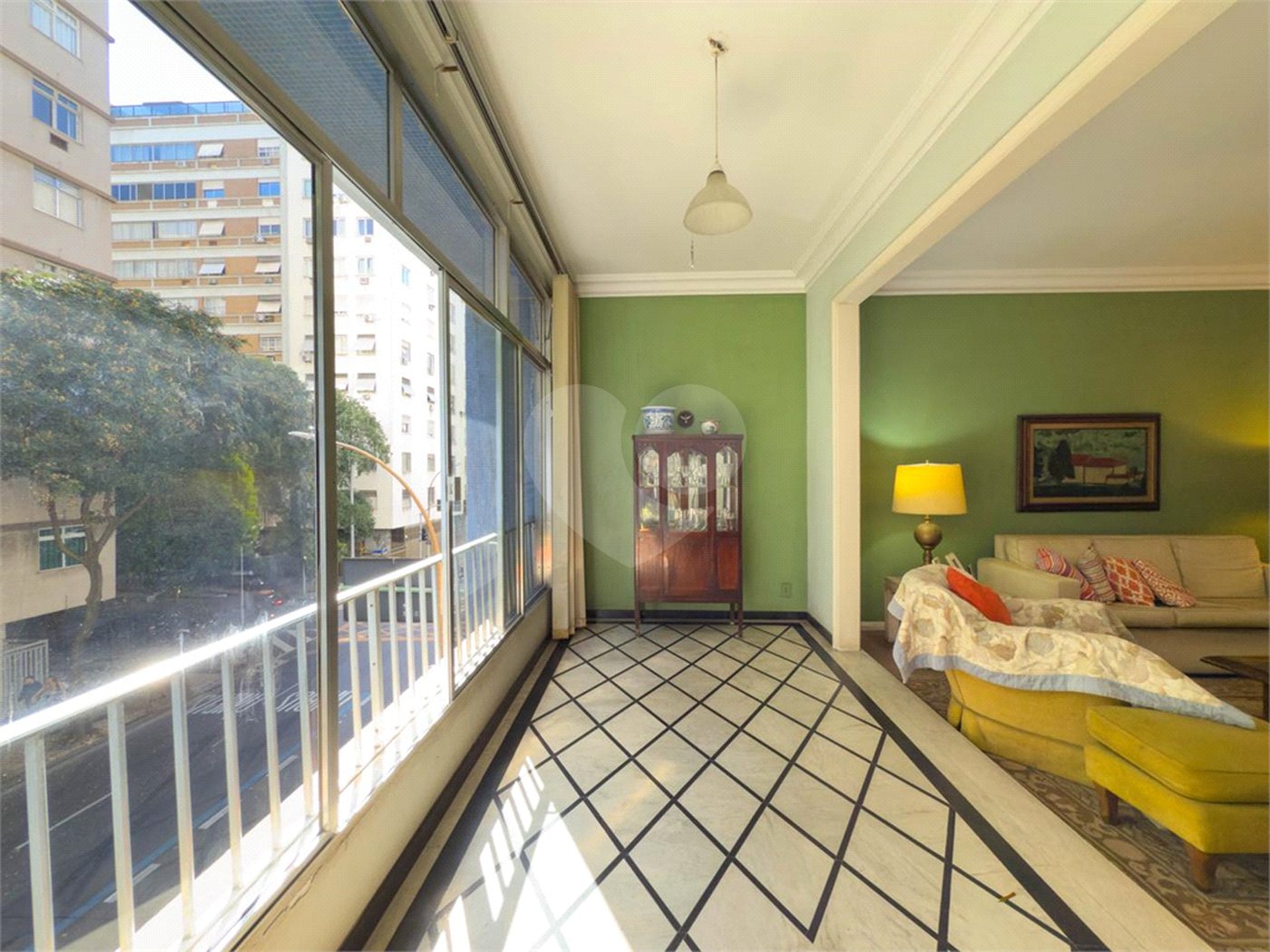 Apartamento à venda com 3 quartos, sendo 1 suíte,  em Copacabana, Rio de Janeiro, RJ