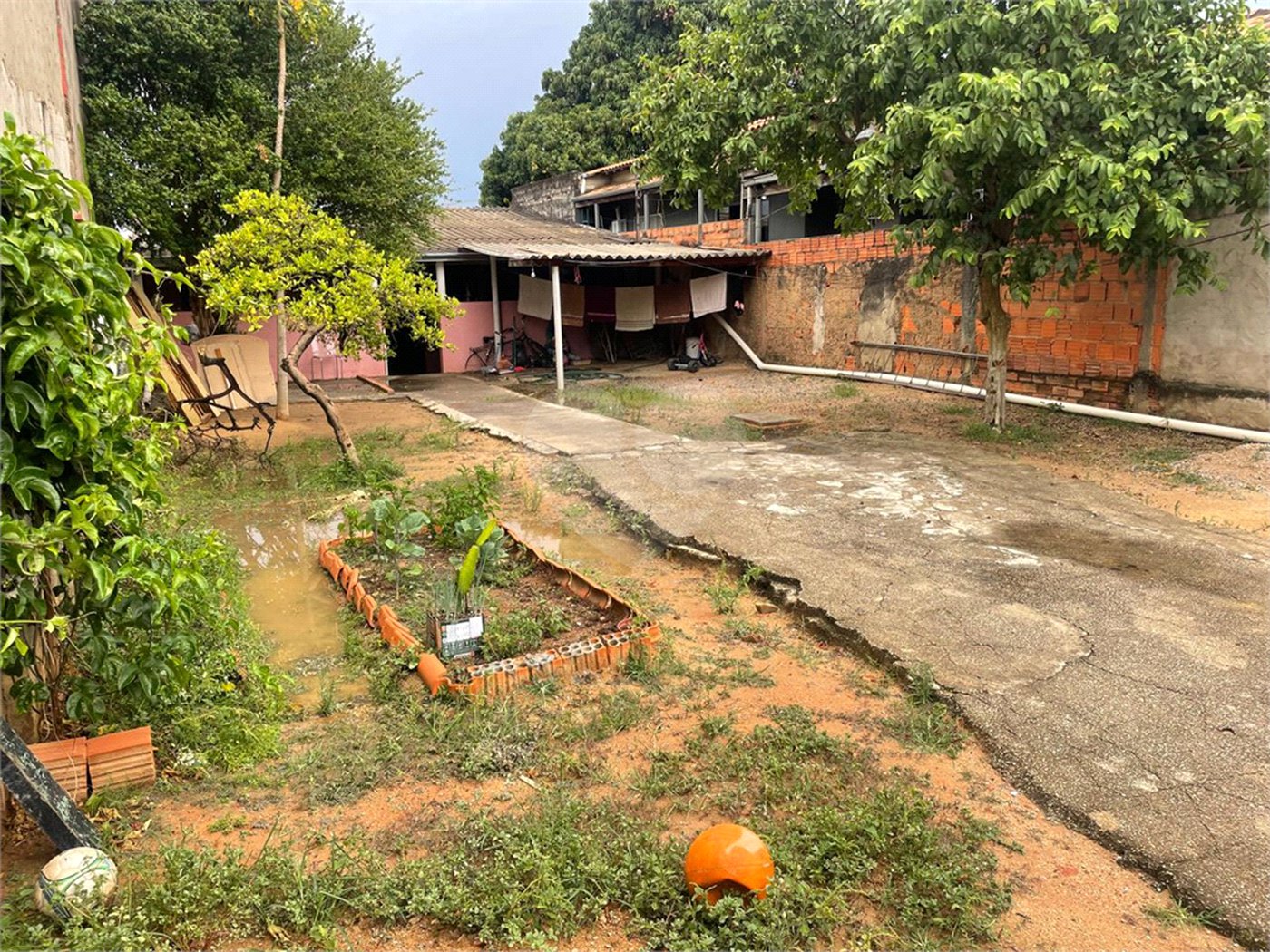 Casa à venda com 2 quartos em Jardim Devito, Votorantim, SP
