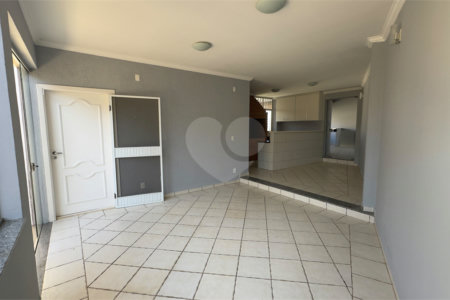 Casa para alugar com 4 quartos, sendo 3 suítes, em Vila Sfeir, Indaiatuba, SP
