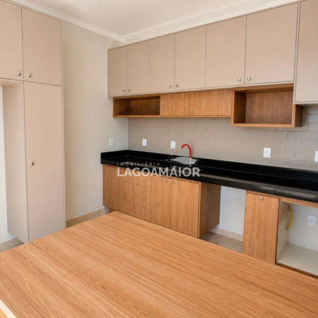 Casa à venda com 3 suítes em Residencial Costa Leste, Três Lagoas, MS