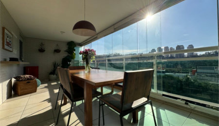 Apartamento à venda com 3 quartos, sendo 1 suíte,  em Jardim Caravelas, São Paulo, SP