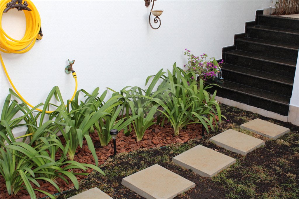 Sobrado à venda com 3 suítes em Vila Mazzei, São Paulo, SP