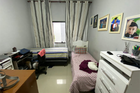 Sobrado à venda com 3 quartos, sendo 1 suíte, em Jardim Quaresmeira II, Suzano, SP