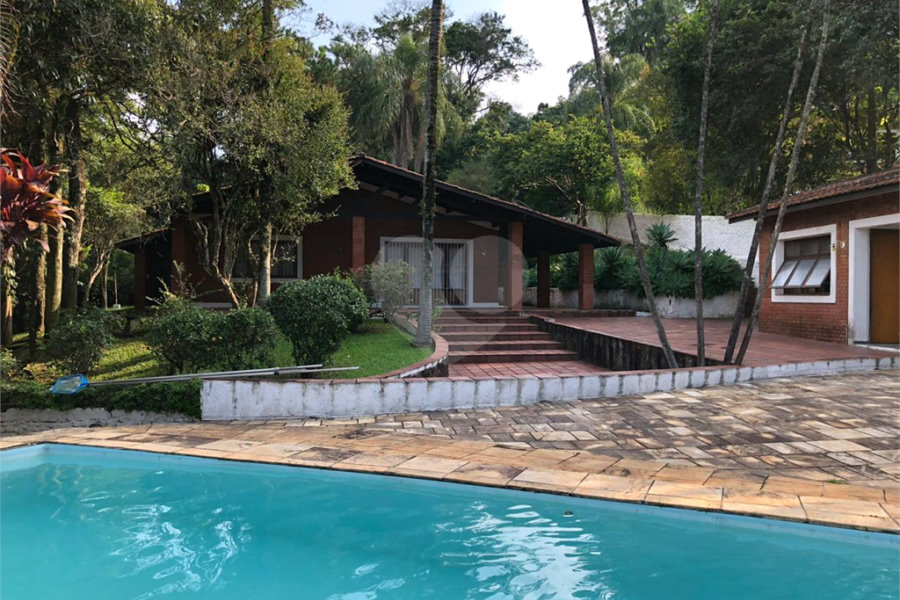 Casa à venda com 3 quartos, sendo 1 suíte,  em Serra da Cantareira, Mairiporã, SP