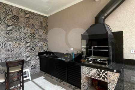 Casa Térrea à venda com 3 suítes em Jardim dos Pinheiros, Atibaia, SP