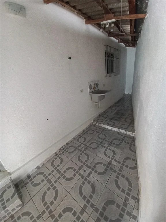 Casa à venda com 5 quartos, sendo 1 suíte, em Jardim Novo Taboão, São Paulo, SP