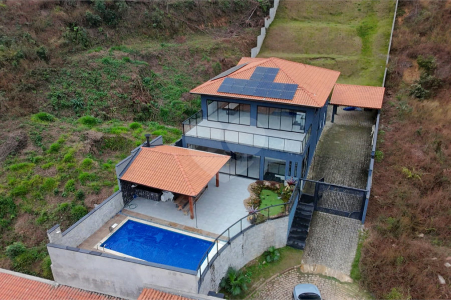Casa à venda com 4 suítes no condomínio Reserva da Serra, Mairiporã - SP