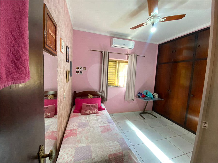 Casa à venda com 4 quartos, sendo 1 suíte, em Campos Elíseos, Ribeirão Preto, SP