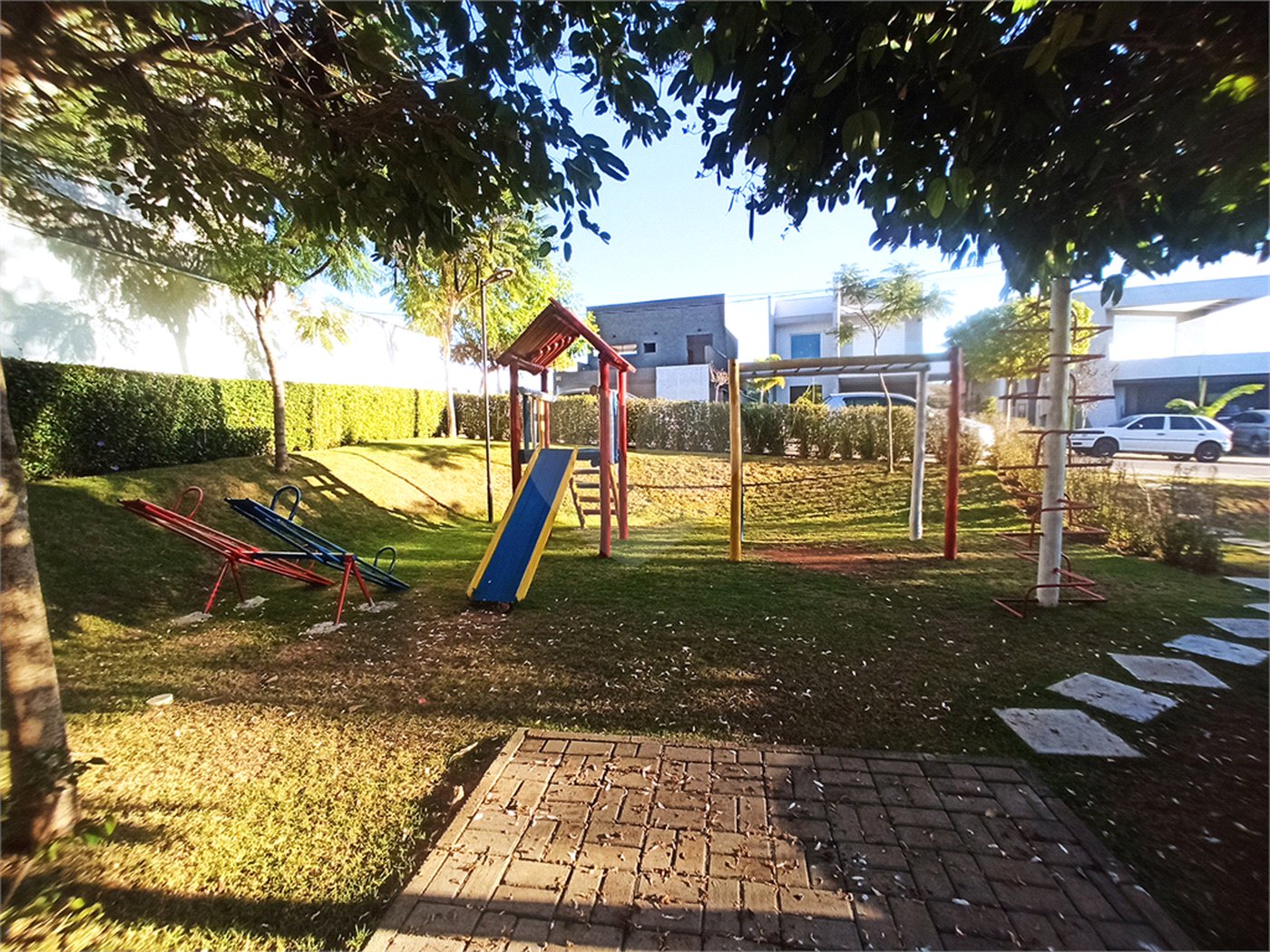 Casa à venda com 3 quartos, sendo 1 suíte, no condomínio Buona Vita, Atibaia - SP