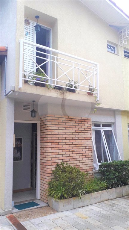 Casa à venda com 3 quartos, sendo 1 suíte,  no condomínio Jardim das Palmas, São Paulo - SP