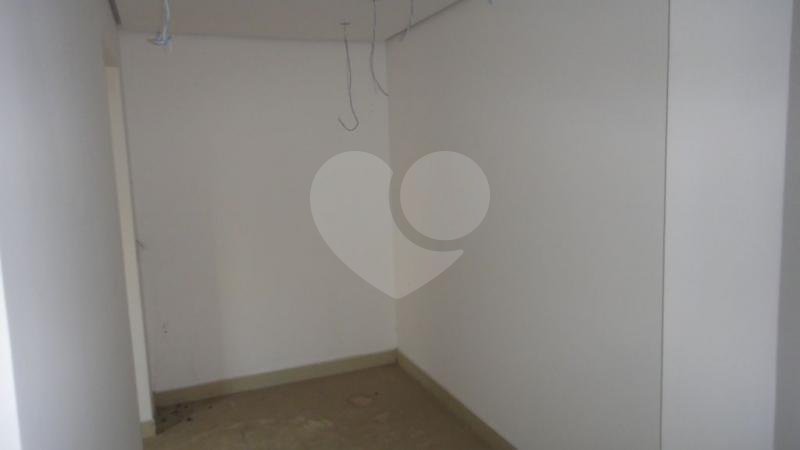 Casa à venda com 3 suítes no condomínio Villa Castanheira, São Paulo - SP