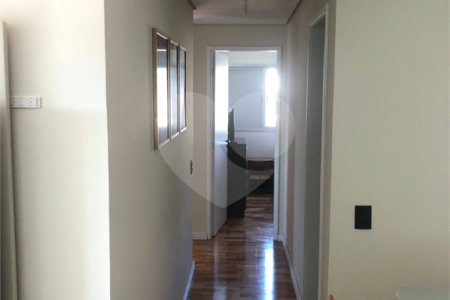 Apartamento à venda com 3 quartos, sendo 1 suíte, em Jardim Mariliza, São Paulo, SP