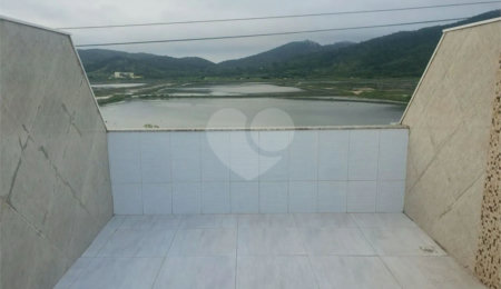 Casa em condomínio à venda com 3 quartos, sendo 1 suíte,  em Ogiva, Cabo Frio, RJ