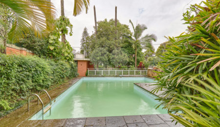 Casa Térrea à venda com 3 quartos, sendo 1 suíte,  em Chácara Monte Alegre, São Paulo, SP