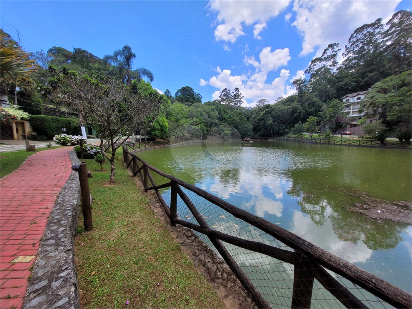 Terreno à venda no condomínio Parque Imperial da Cantareira, Mairiporã - SP