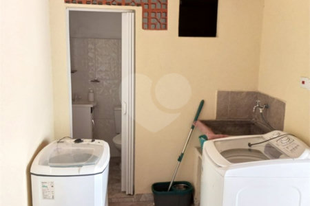 Casa de Vila à venda com 3 quartos em Jardim Santa Cruz, Salto, SP