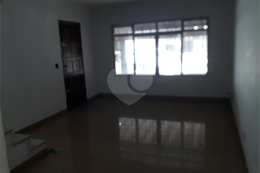 Sobrado à venda com 3 quartos, sendo 1 suíte, em Tremembé, São Paulo, SP