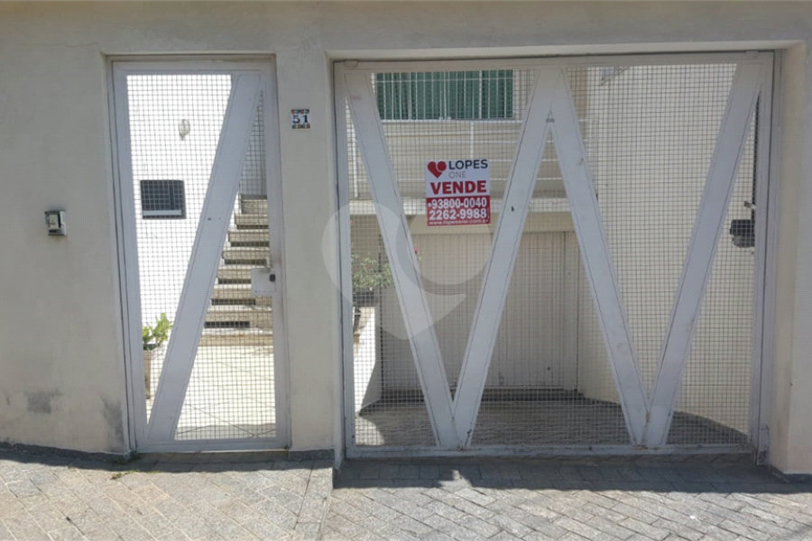 Sobrado à venda com 3 suítes em Vila Irmãos Arnoni, São Paulo, SP