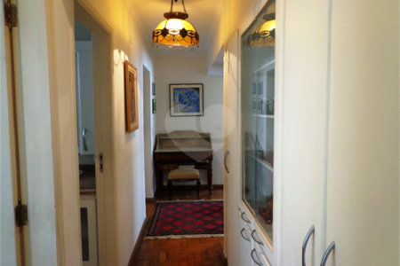 Apartamento à venda com 3 quartos, sendo 1 suíte, em Santa Cecília, São Paulo, SP