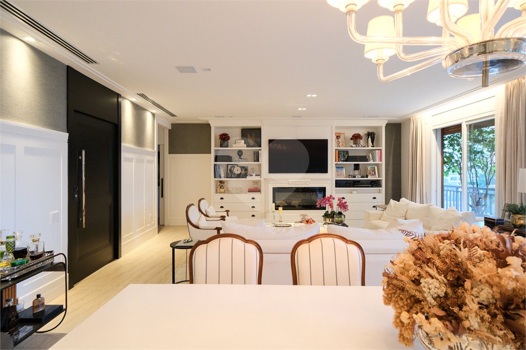 Apartamento à venda ou para alugar com 2 suítes em Jardim Paulistano, São Paulo, SP