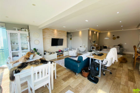 Apartamento à venda com 2 quartos, sendo 1 suíte,  em Jardim Caboré, São Paulo, SP