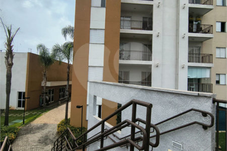 Apartamento à venda com 2 quartos, sendo 1 suíte, em Jardim Carambeí, São Roque, SP
