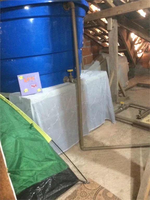 Casa à venda com 3 quartos, sendo 1 suíte, no condomínio Moradas do Horto, São Paulo - SP