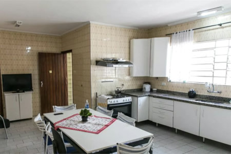 Casa Térrea à venda com 4 quartos, sendo 1 suíte, em Vila Gustavo, São Paulo, SP