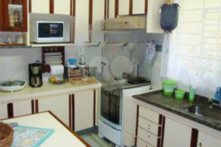 Casa à venda com 3 quartos, sendo 1 suíte, em Roseira, Mairiporã, SP