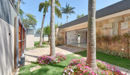 Casa Térrea à venda com 4 quartos, sendo 3 suítes,  em Jardim Prudência, São Paulo, SP