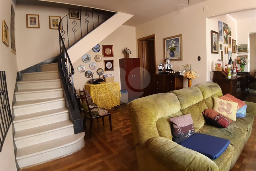 Sobrado à venda com 5 quartos em Santana, São Paulo, SP