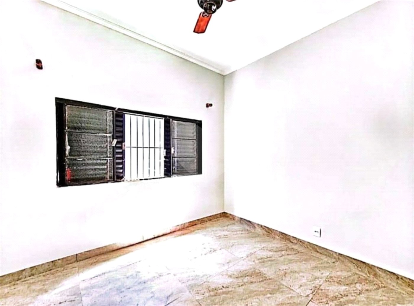 Casa à venda com 2 quartos, sendo 1 suíte,  no condomínio Only Residence, Ribeirão Preto - SP