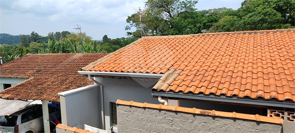 Sobrado à venda com 3 quartos, sendo 1 suíte, em Ressaca, Atibaia, SP