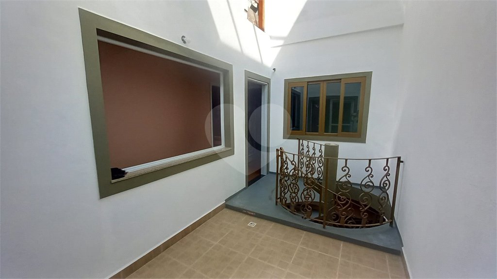 Sobrado à venda com 4 quartos, sendo 2 suítes, em Tremembé, São Paulo, SP