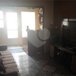 Sobrado à venda com 3 quartos, sendo 1 suíte, em Parque Residencial Maria Stella Faga, São Carlos, SP