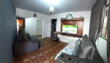 Casa Térrea à venda com 4 quartos em Campo Limpo, São Paulo, SP