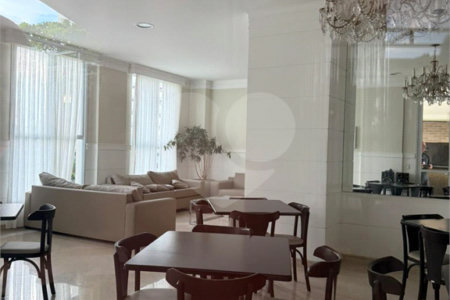Apartamento à venda com 3 quartos, sendo 1 suíte,  em Vila Regente Feijó, São Paulo, SP