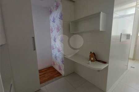 Apartamento à venda com 3 quartos, sendo 1 suíte,  em Lagoa, Rio de Janeiro, RJ