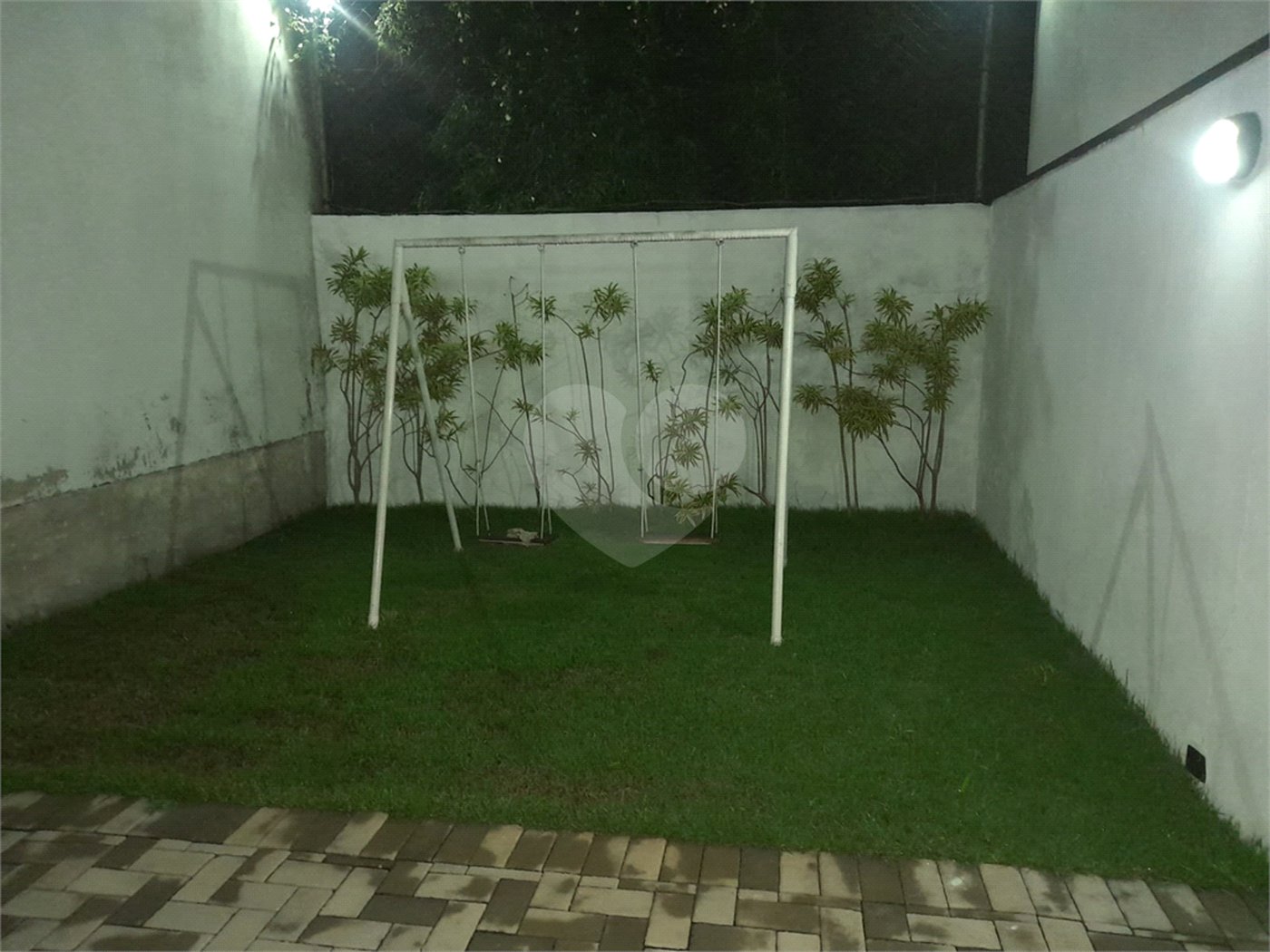Casa à venda com 3 quartos, sendo 1 suíte,  em Vila Suissa, Mogi das Cruzes, SP