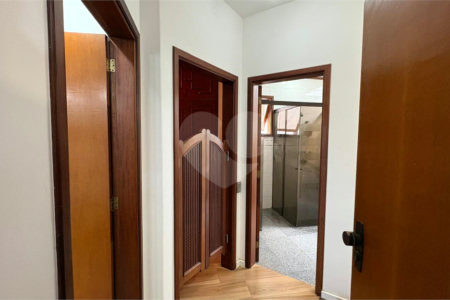 Casa à venda com 5 quartos, sendo 2 suítes,  no condomínio Village D'avignon, Sorocaba - SP