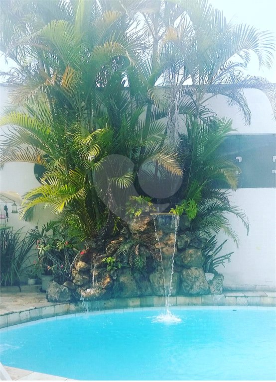 Sobrado à venda com 4 quartos, sendo 2 suítes, em Jardim Leonor, São Paulo, SP
