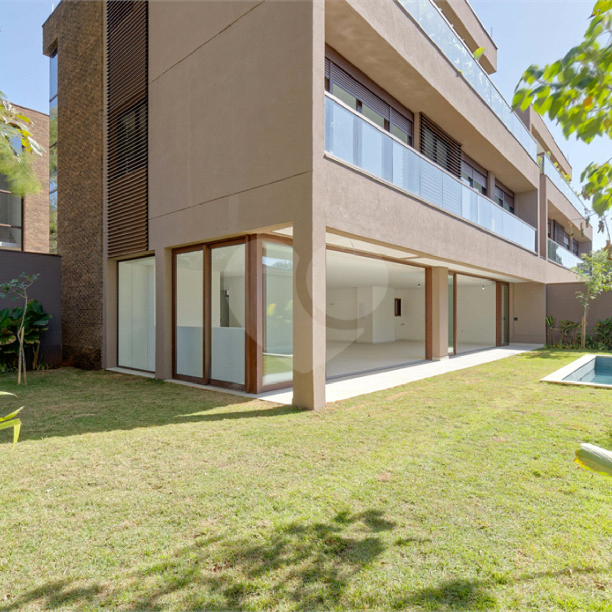 Casa à venda com 4 suítes no condomínio Casa Flora Badra, São Paulo - SP