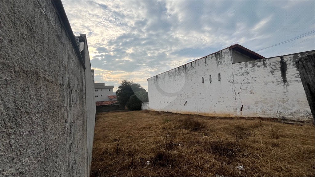 Terreno à venda em Alvinópolis, Atibaia, SP
