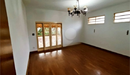 Casa Térrea à venda com 3 quartos, sendo 1 suíte,  em Jardim Brasil, São Carlos, SP